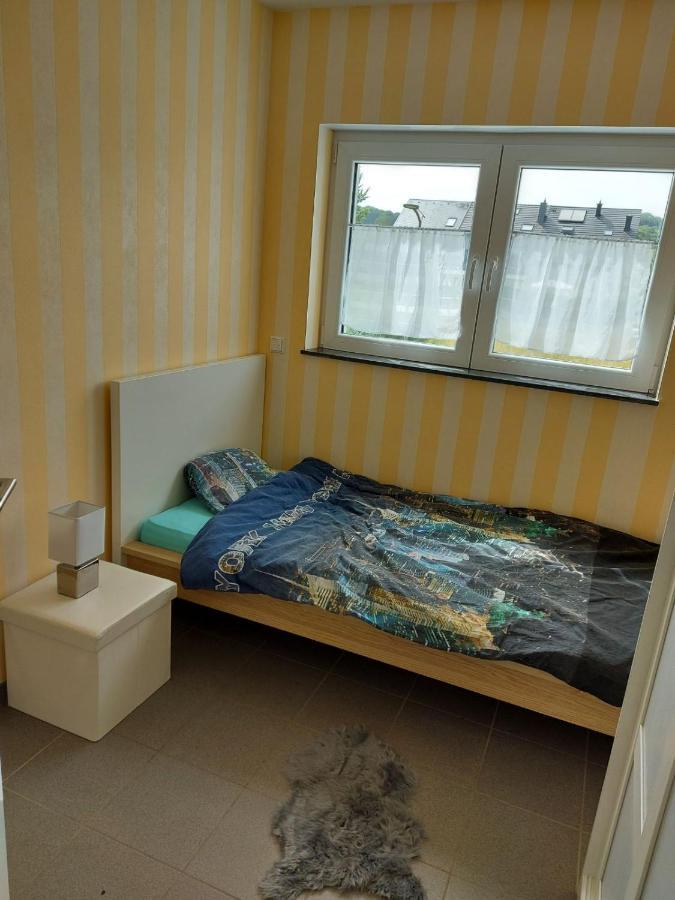Several Different Rooms, Newly Furnished, In A New House In Vichten Eksteriør bilde