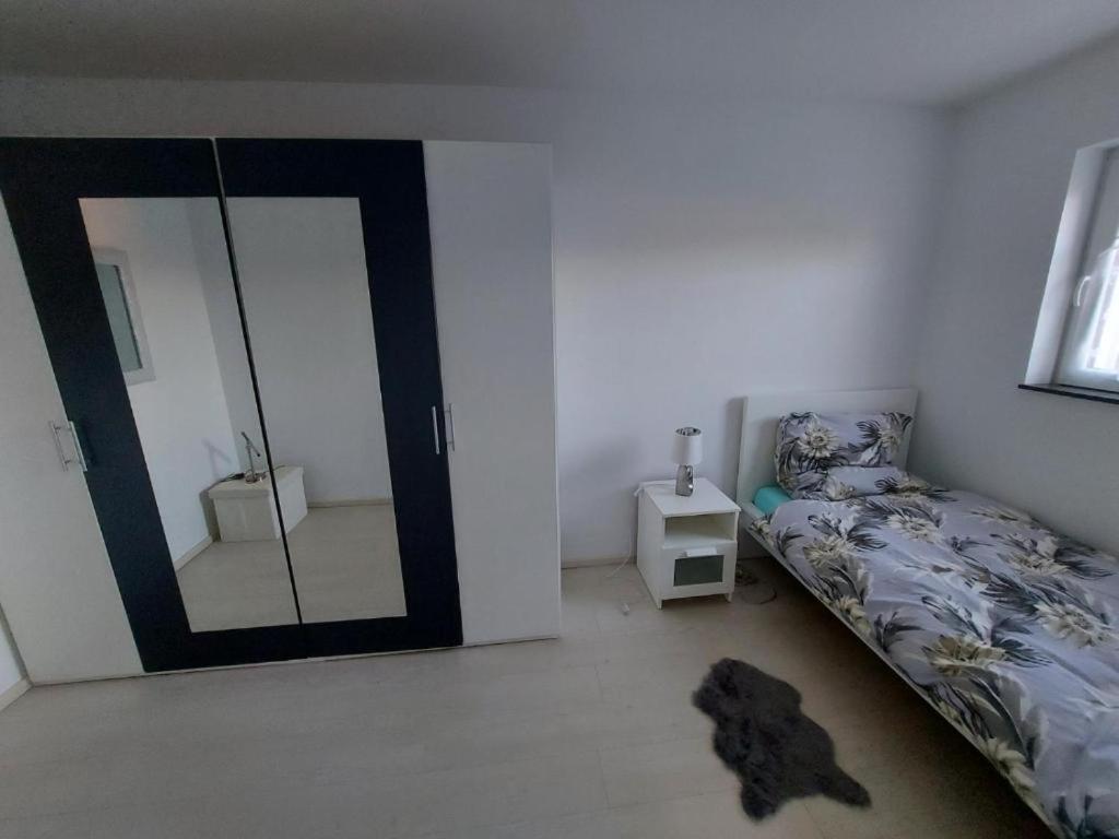 Several Different Rooms, Newly Furnished, In A New House In Vichten Eksteriør bilde