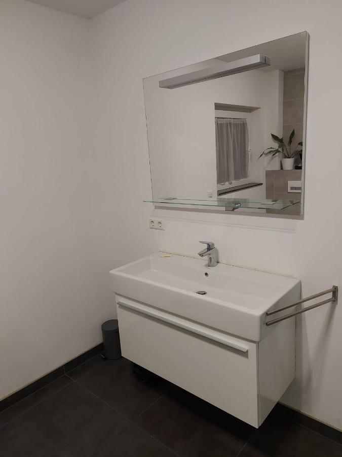 Several Different Rooms, Newly Furnished, In A New House In Vichten Eksteriør bilde