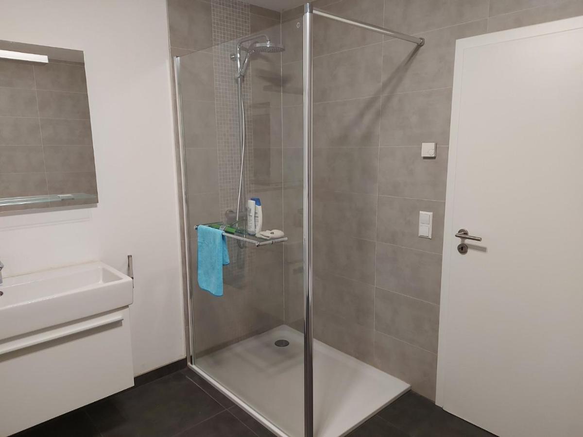 Several Different Rooms, Newly Furnished, In A New House In Vichten Eksteriør bilde