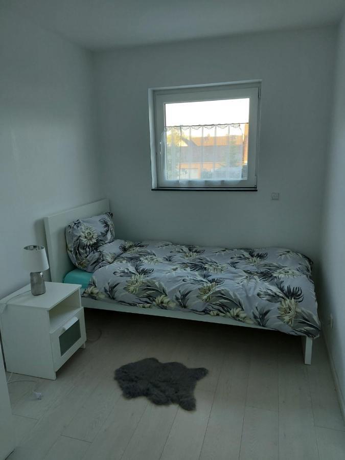 Several Different Rooms, Newly Furnished, In A New House In Vichten Eksteriør bilde